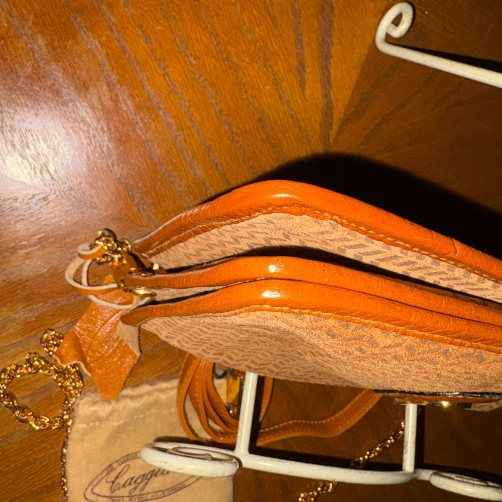 Caggiano Vintage Suede Shoulder Bag - Picture 8 of 8